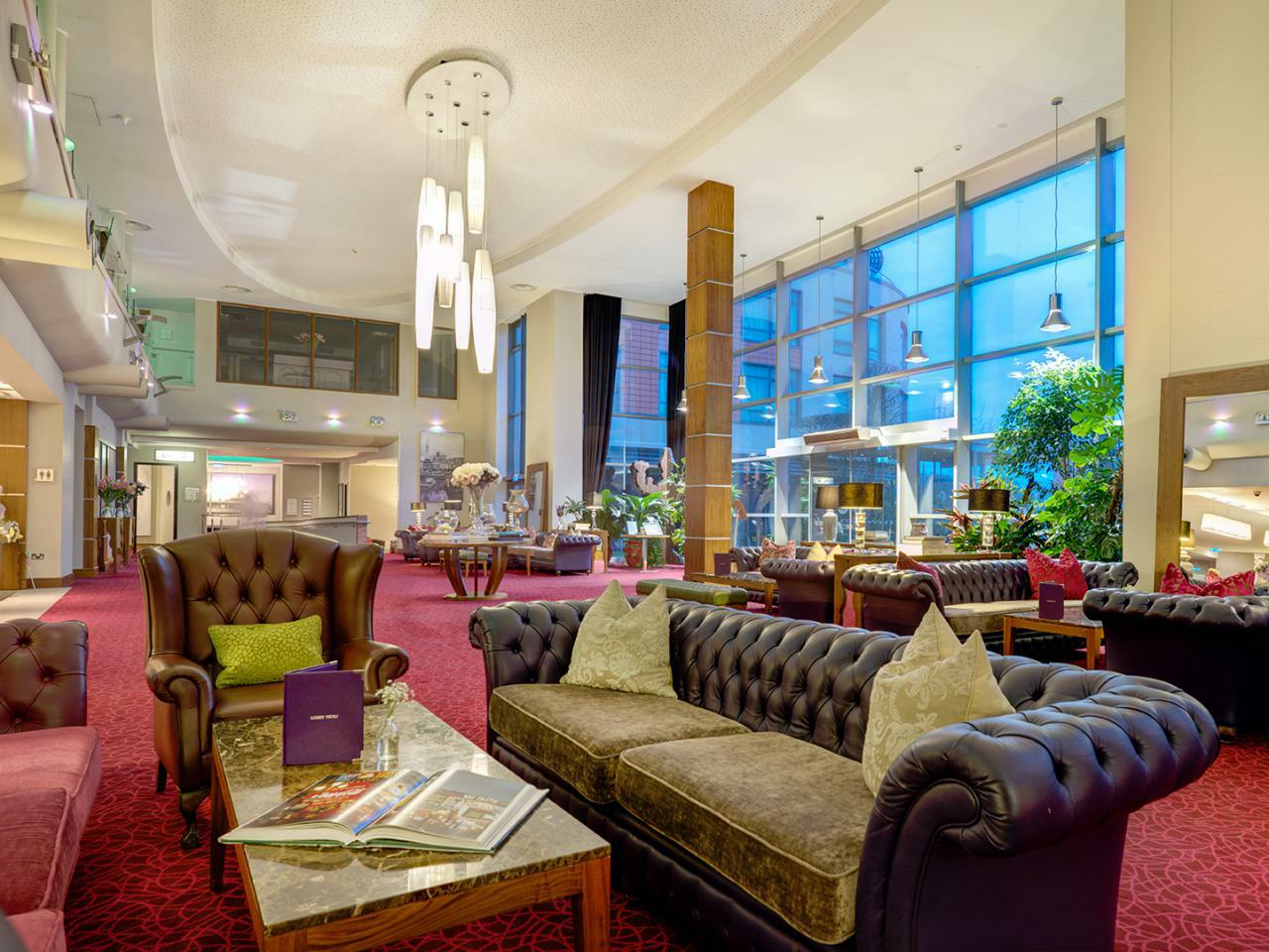 Cork International Hotel Екстериор снимка